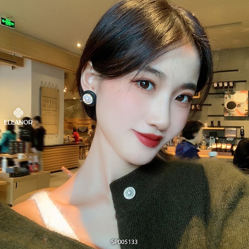 Bông tai nữ chuôi bạc 925 Eleanor Accessories gắn ngọc nhân tạo viền đen đính đá phụ kiện trang sức 5133