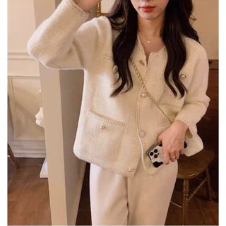 Áo len lông cardigan trắng viền may cổ tòn tay dài 4 túi dọc cúc ngọc to