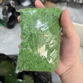 Cỏ và bột trang trí hoa