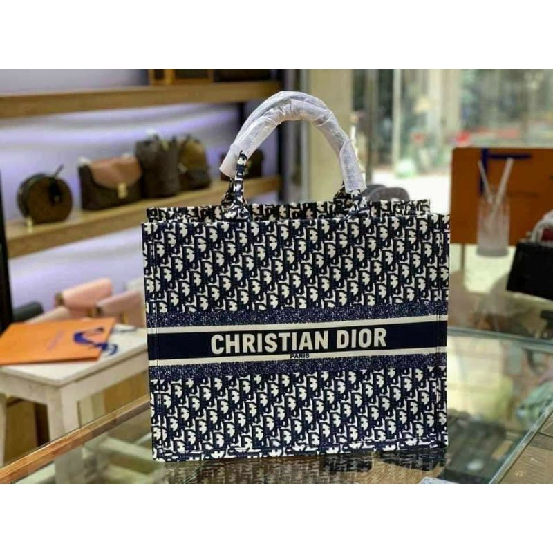 Túi công sở thổ cẩm.