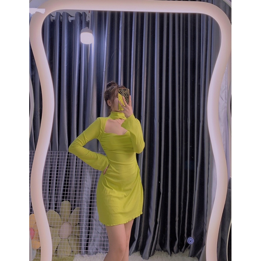 Đầm tay dài cổ cao cut trước ngực có mút chất thun xốpco giản trơn cực sang cho cô nàng xinh đẹp oa
