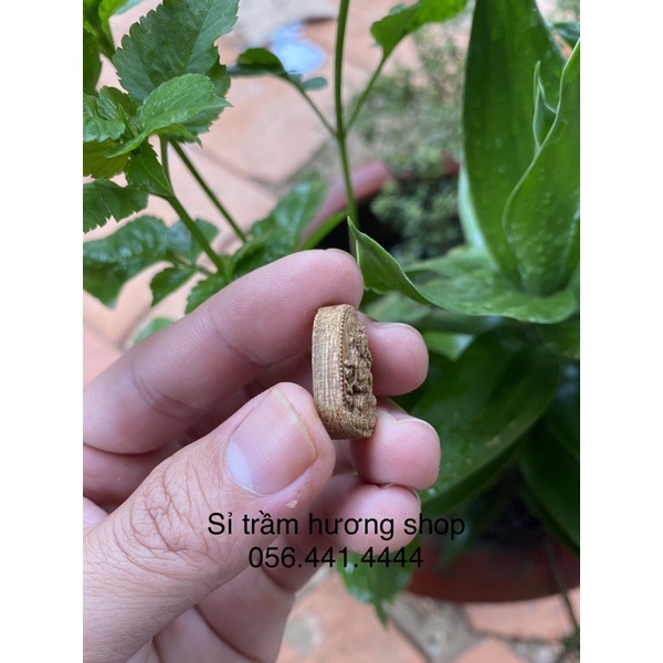 Charm Phật Bà Quan Âm nghìn mắt nghìn tay trầm hương tốc