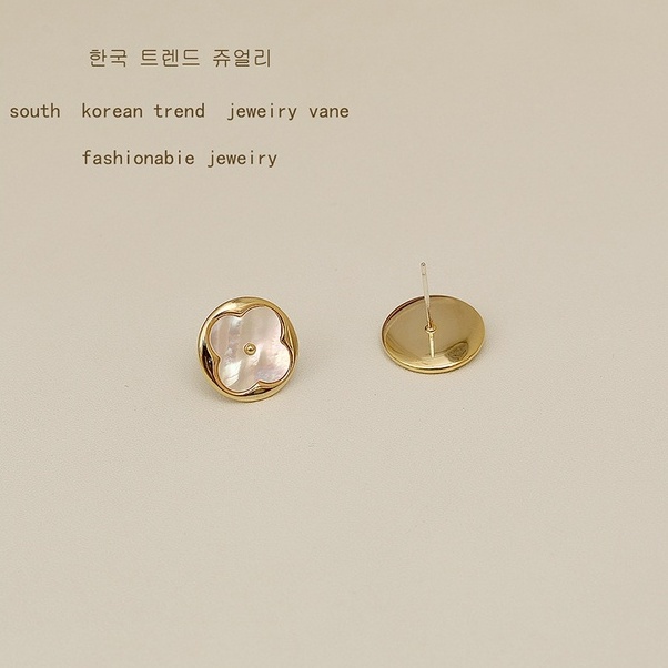 Bông Tai Hình Vỏ Sò Đơn Giản Chất Lượng Cao Dành Cho Nữ