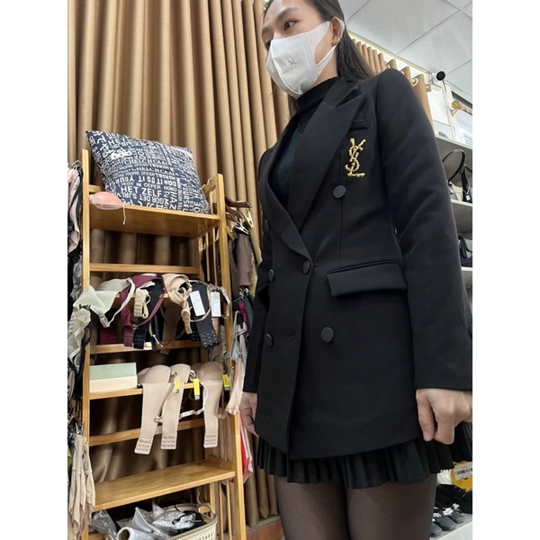 Áo vest đen  tkcc ND