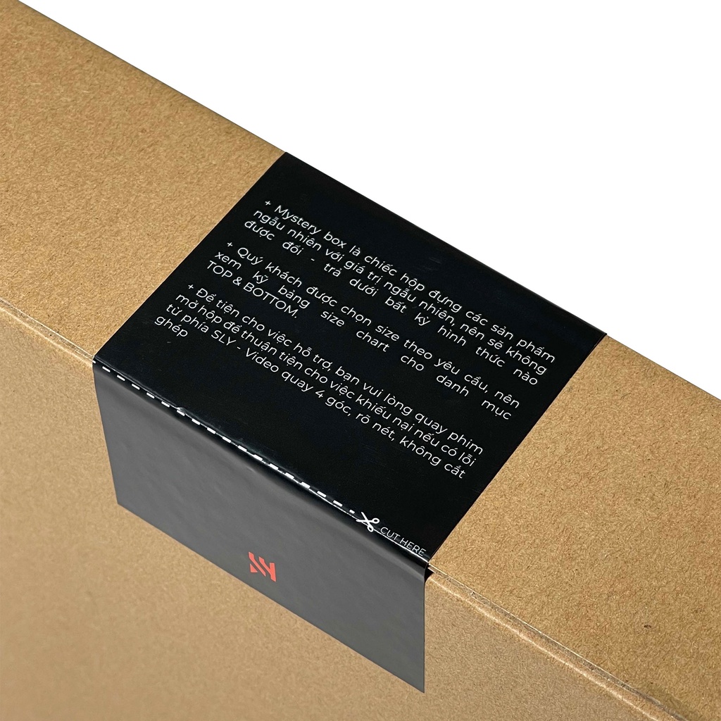 Hộp Sản phẩm Quần Áo ngẫu nhiên SLY 5th Anni