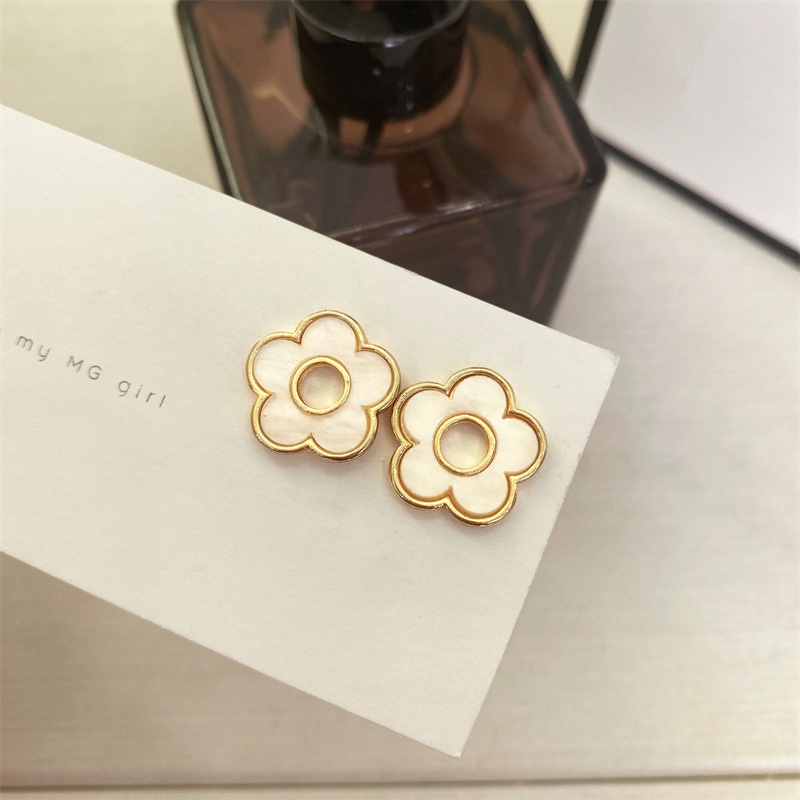 Khuyên tai kẹp không bấm lỗ chốt cố định K115 bằng hợp kim mạ vàng hình bông hoa dáng ngắn Leous Accessories