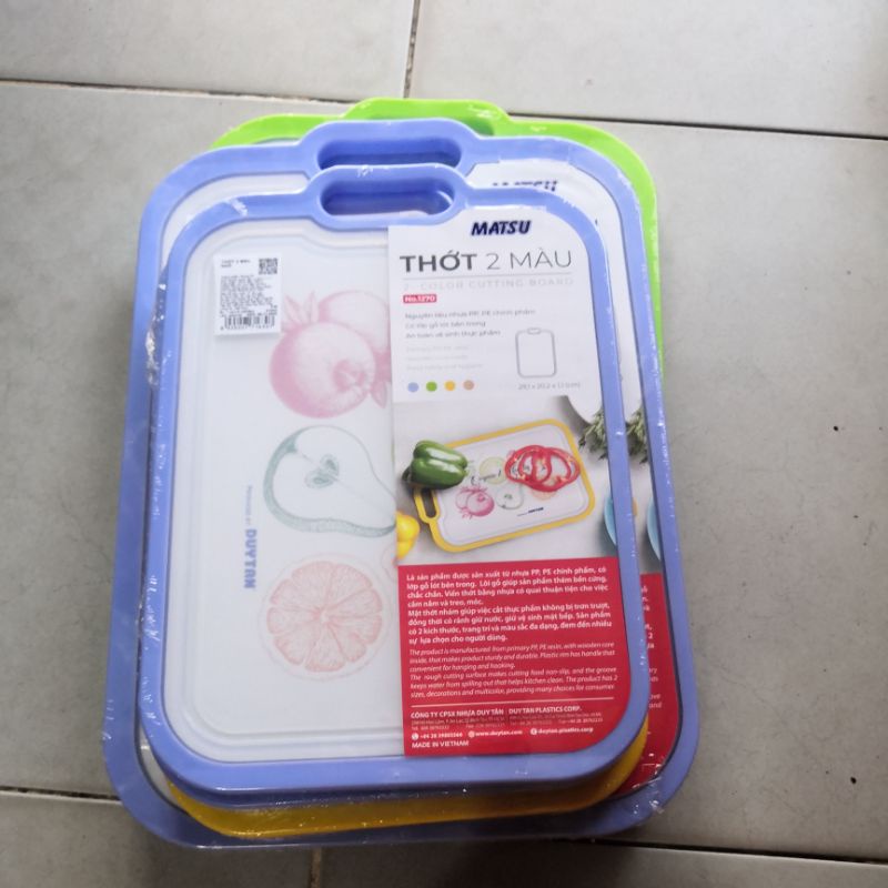 Thớt 2 màu Duy tân