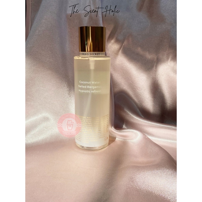 LIQUID COCONUT - Xịt thơm cơ thể Victoria’s Secret - Alluring Waters - Fullsize