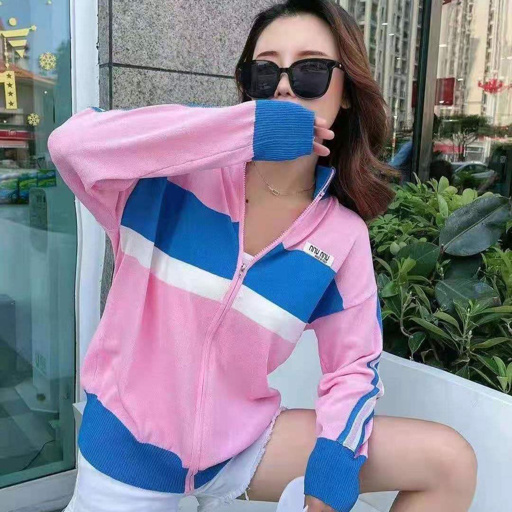 Hàng Mới Về Áo Khoác Cardigan Dệt Kim Chống Nắng Dáng Ôm Cổ Đứng Kẻ Sọc Màu Tương Phản Có Khóa Kéo Thời Trang Xuân Hè Cho Tuổi Trung Niên
