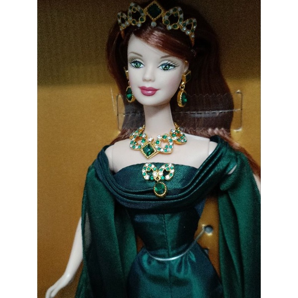 Búp bê barbie Empress of Emerards