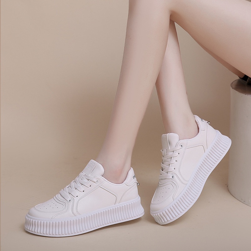 Giày Thể Thao Nữ Đế Cao Da Mềm Êm Thích Hợp Đi Học, Đi Làm, Chơi Màu Trắng GiayBOM GB Classics B1817