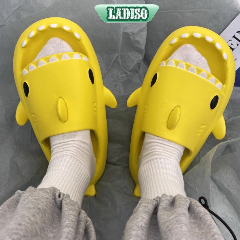 Dép đế bánh mì cá mập quai ngang cho nữ chất liệu cao su mềm xịn xò LADISO - TT465