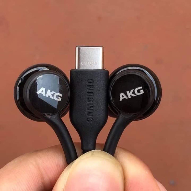 Tai nghe AKG chân Type C + Tặng 4 nút tai phụ