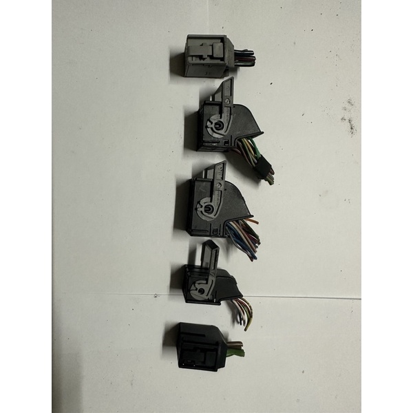 giắc ecm mercedes sprinter bãi ( bộ 5 giắc)