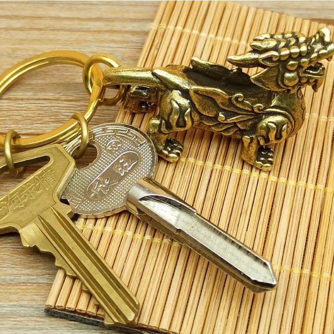 Móc khóa Nghê đồng đúc nguyên khối MC05