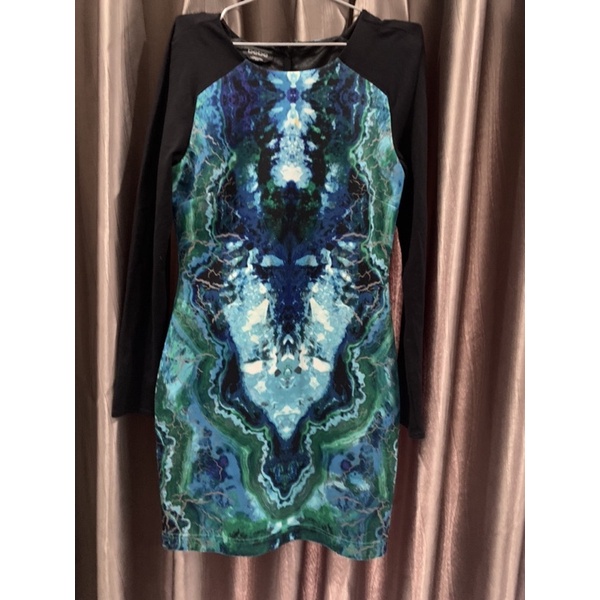 Thanh lý váy bebe hàng auth sz M eo dứoi 71 ,72