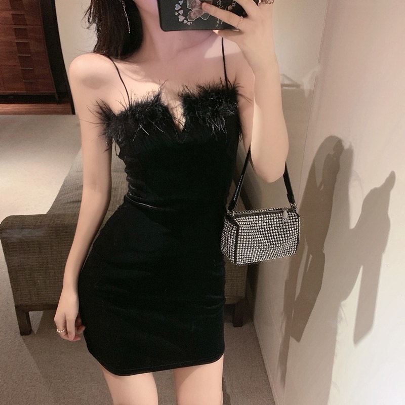Đầm nhung body hai dây phối lông xẻ ngực sexy quyến rũ/ Váy dự tiệc nhung sang chảnh