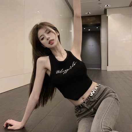 Áo croptop ba lỗ sát nách thêu chữ vạt tam giác cá tính 419 FIORI STORE