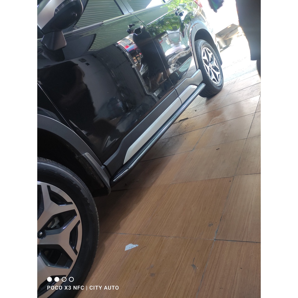 Bậc lên xuống, bệ bước chân xe SUBARU FORESTER.MẪU MỚI NHẤT. Nhôm đúc 100%, Khắc Laser logo