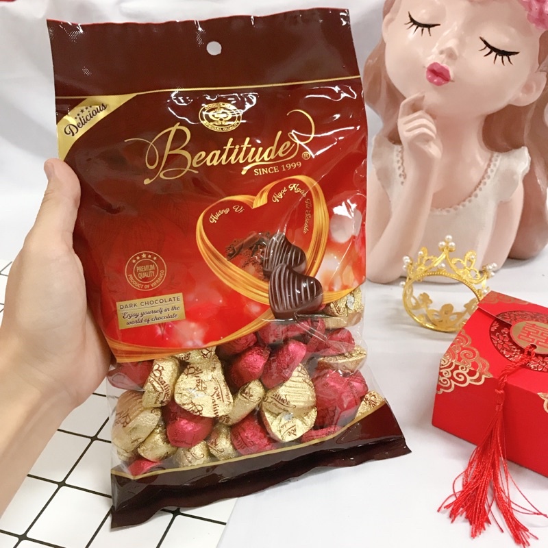 Socola túi tim đỏ vàng 450g làm quà cưới tặng Valentine