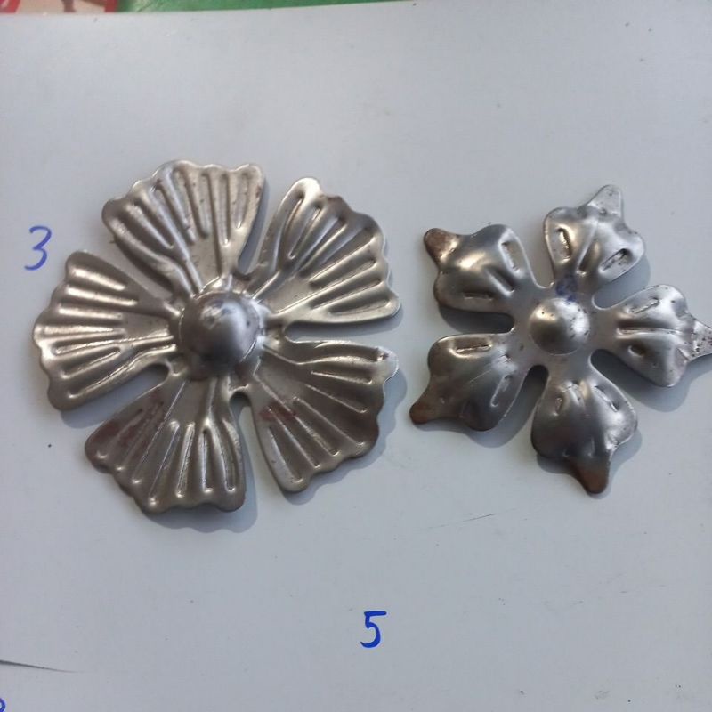 Sắt Hoa Nghệ Thuật - Hoa 5 cánh