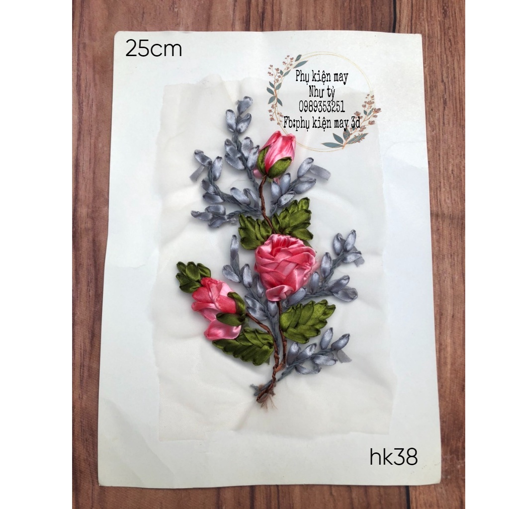 nhánh ruy băng hoa hồng xinh xắn