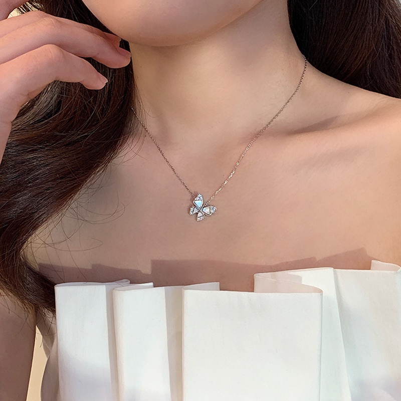 Vòng cổ Mặt Hình Bướm Đính Đá Sang Trọng JP5