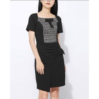 Đầm vải tweed cổ vuông