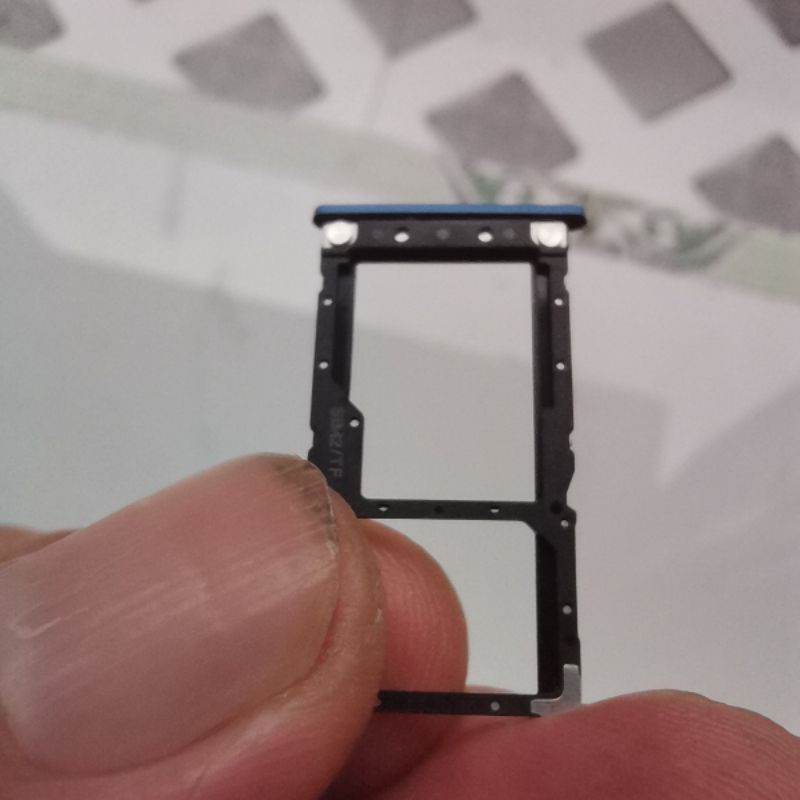 Khay sim Vsmart Star 4 V341a