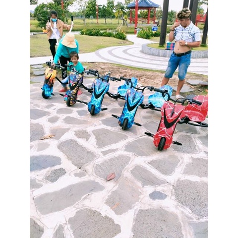 Xe drift 3 bánh xoay 360 độ