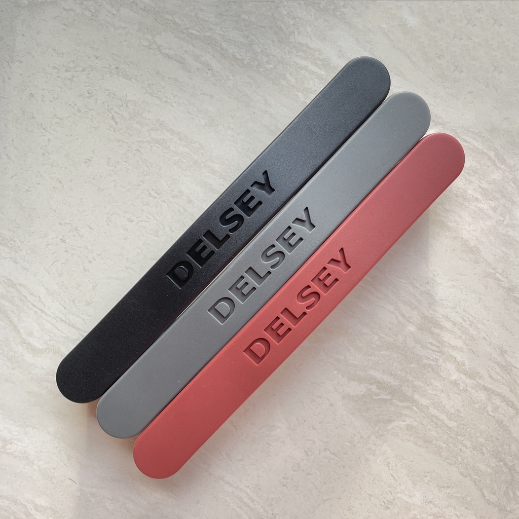 Tay cầm vali Delsey chất lượng tốt dùng để thay thế tay cầm vali delsey bị đứt gãy dễ dàng thay thế tại nhà
