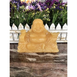 Tượng Phật Di Lặc ngồi cầm thỏi vàng và gậy như ý phong thủy đá ngọc hoàng long đặt bàn làm việc, taplo xe ô tô