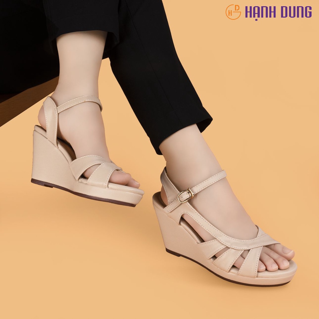 Giày Sandal Xuồng Hạnh Dung HD02126AB ( Màu Kem - Đen - Nâu )