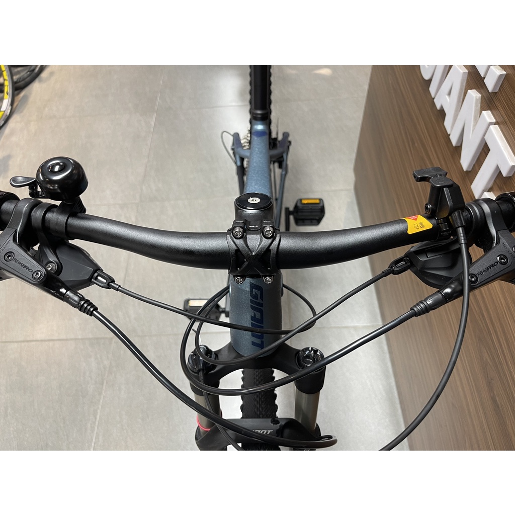 Xe đạp địa hình GIANT XTC 820 2023