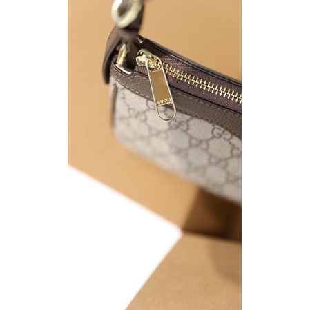 TÚI GC KẸP NÁCH OPHIDIA SZ24