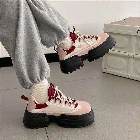 Giày Đen Đế Dày Tăng Chiều Cao Phong Cách Retro Cho Nữ