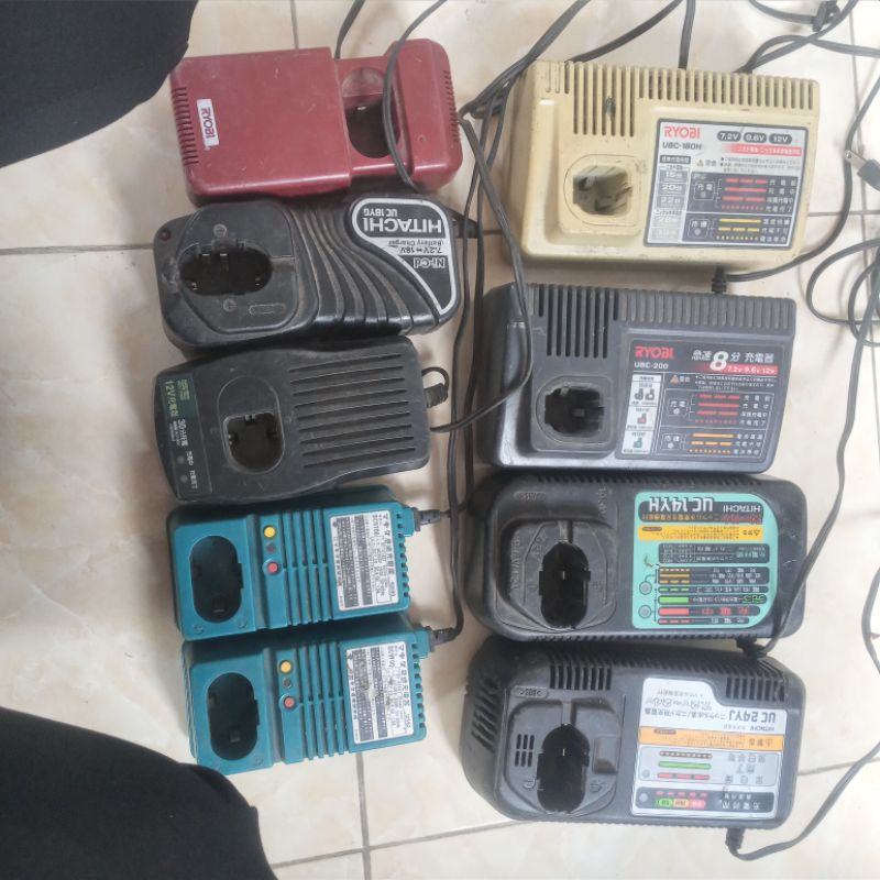 SẠC MÁY KHOAN NHẬT BÃI
