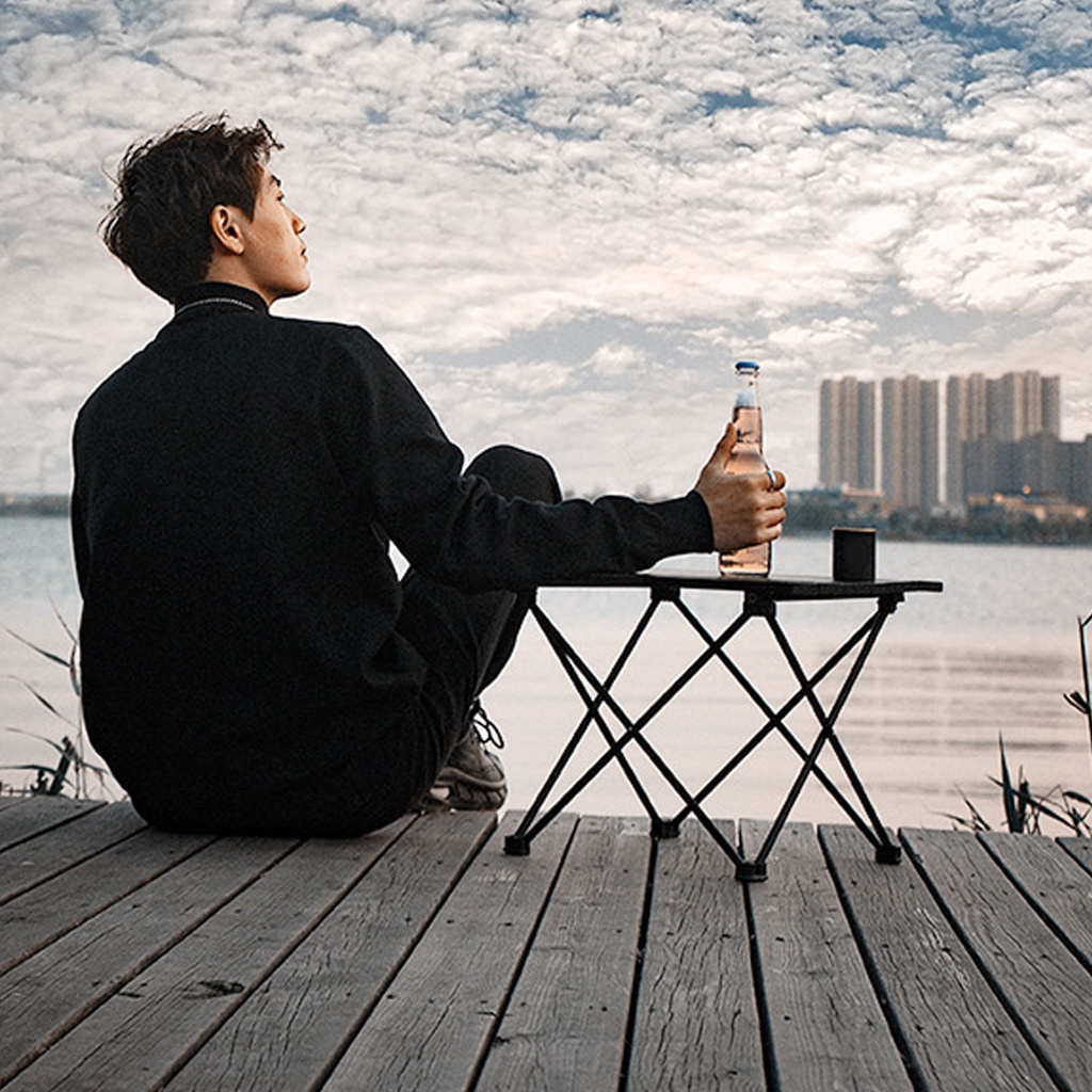 Có thể bán buôn Bàn cắm trại gấp di động hợp kim nhôm tinh tế với túi lưu trữ ngoài trời Vermont055 Hàng giao ngay