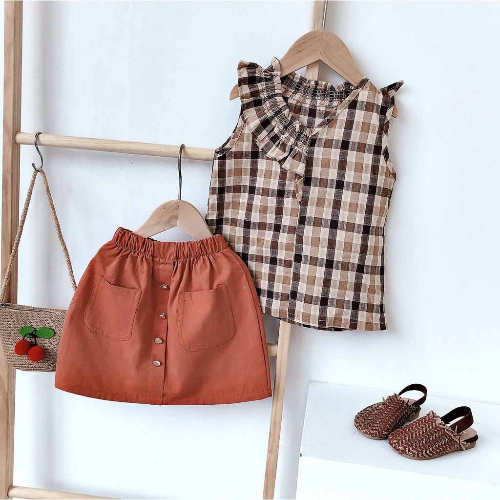 BEAR LEADER Set Áo Sơ Mi Kẻ Sọc Ca Rô Phối Bèo + Đầm Nâu Thời Trang 2020 Cho Bé Gái