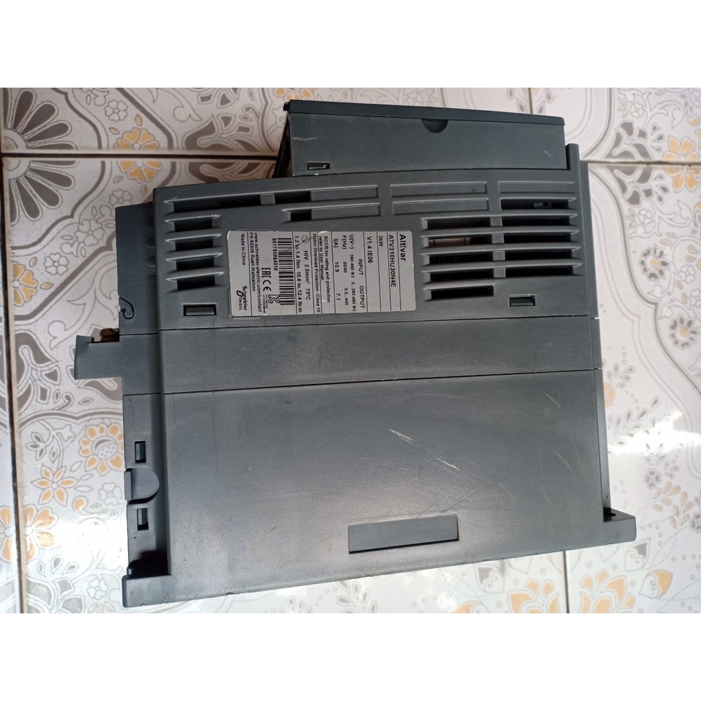 Biến tần Schneider ATV310HU30N4E, biến tần 3kw-380Vac-3Ph
