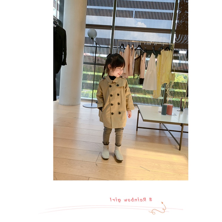 Áo mangto màu kem dành cho bé gái