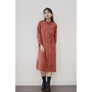 Chicka Chicka - Đầm sơ mi cotton lụa màu cam thắt eo