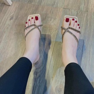 Dép đế bệt đính đá