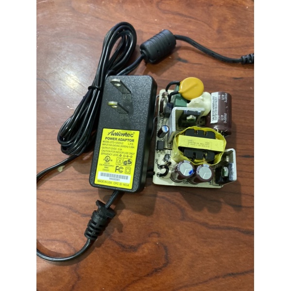 Nguồn Actiontek 12v-2.5A Nguồn 12v cho wifi, đèn led và camera