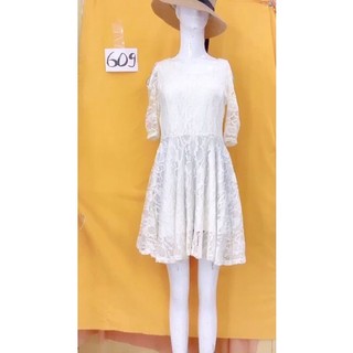 đầm ren trắng vàng vai lưới (dưới size M+). S609