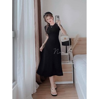 Đầm xòe cổ tròn hở lưng có mút
