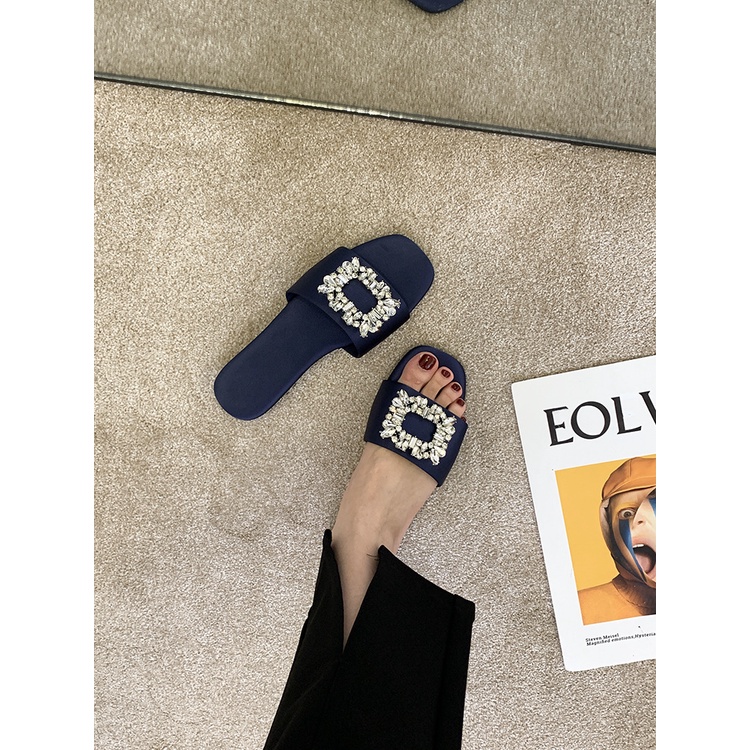 Dép Sandal Gót Dày Mũi Vuông Quai Lụa Satin Đính Đá Phong Cách Thời Trang Mới Dành Cho Nữ Size 35-40