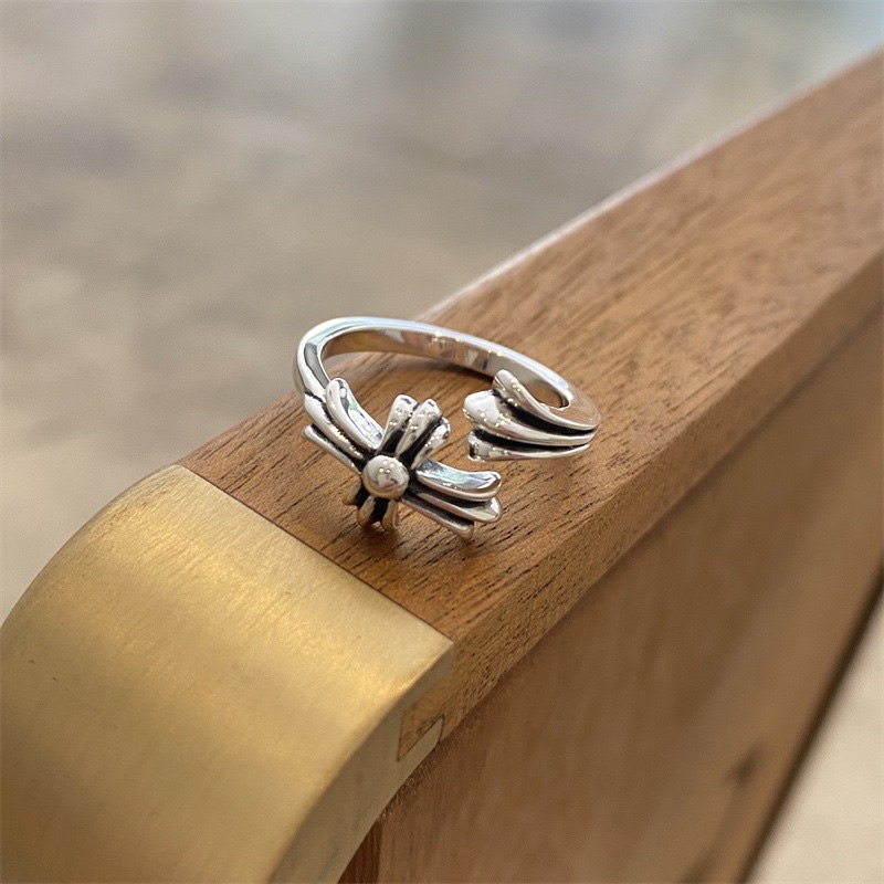 Nhẫn chromehearts