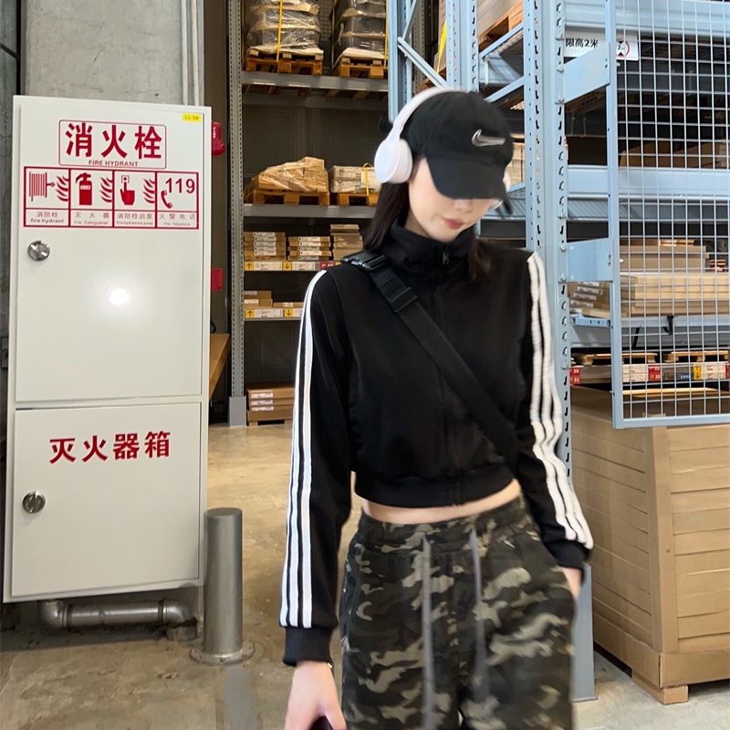 IELGY  Áo Khoác Màu Đen Dáng Ôm Phối Khóa Kéo Thời Trang Cho Nữ