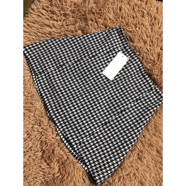 CHÂN VÁY DẠ,CHÂN VÁY NGẮN,CÓ QUẦN LÓT BÊN TRONG